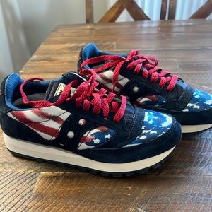 Perfect condition Saucony Jazz American Flag print sneakers